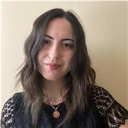 Laureata in Lingue e Letterature Straniere Moderne (Indirizzo Turismo Culturale) offre aiuto per lo svolgimento dei compiti, sia online che in presenza